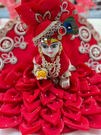 Red petals poshak